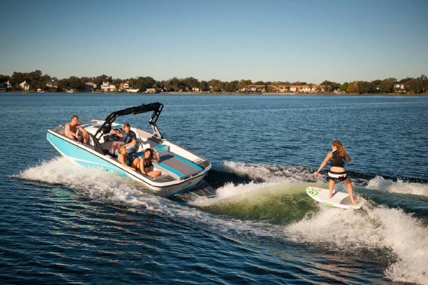 wakeboat